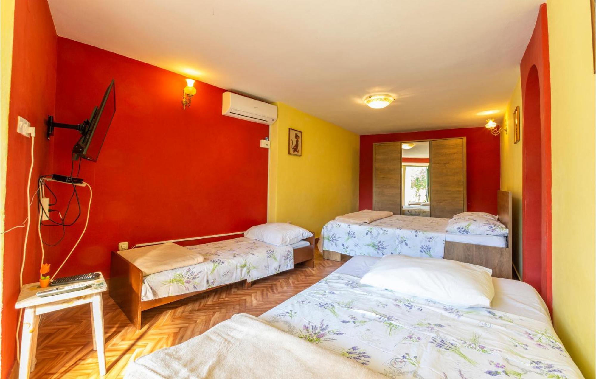 Lovely Apartment In Omis With Kitchen Exterior photo