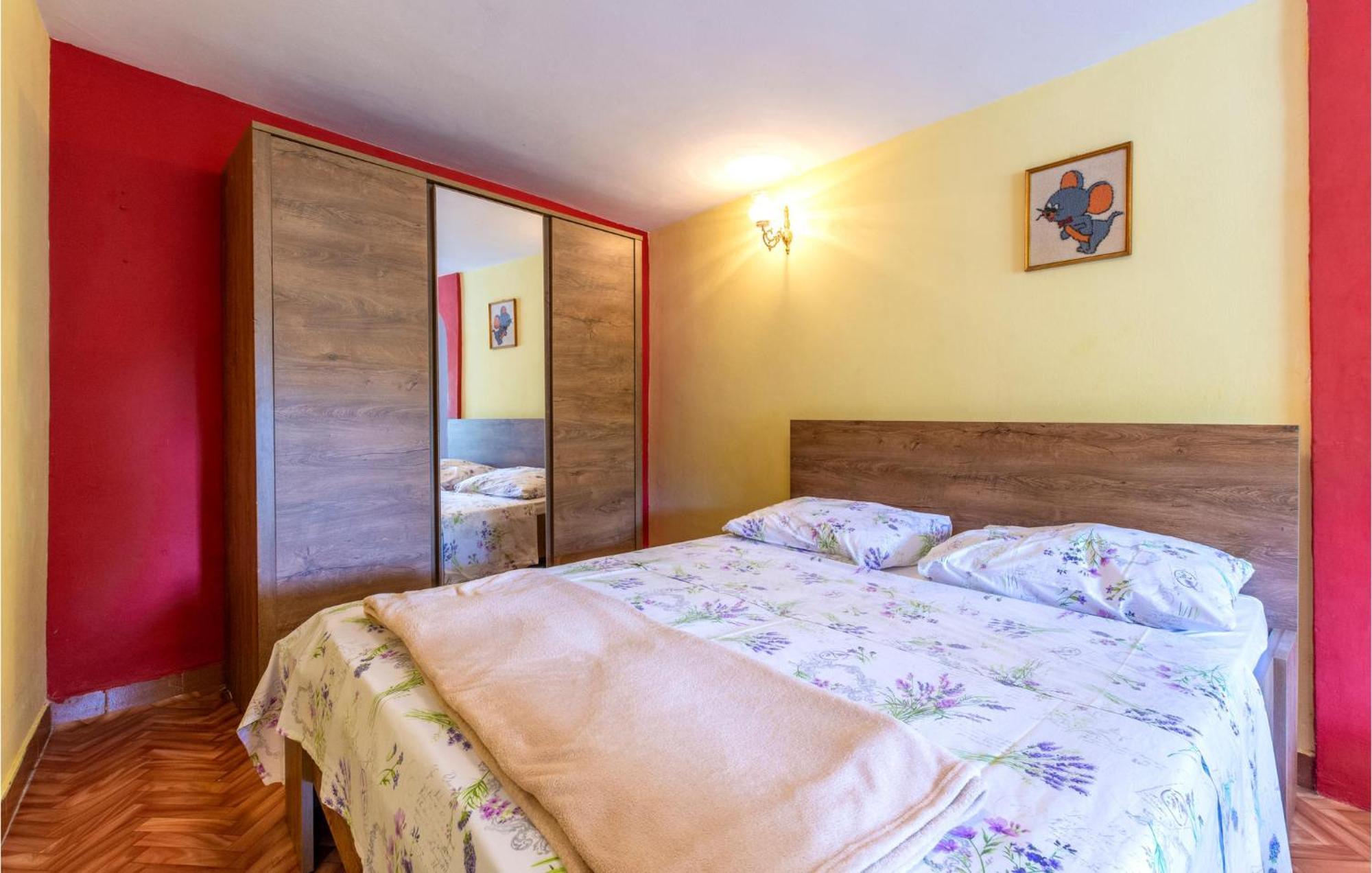 Lovely Apartment In Omis With Kitchen Exterior photo